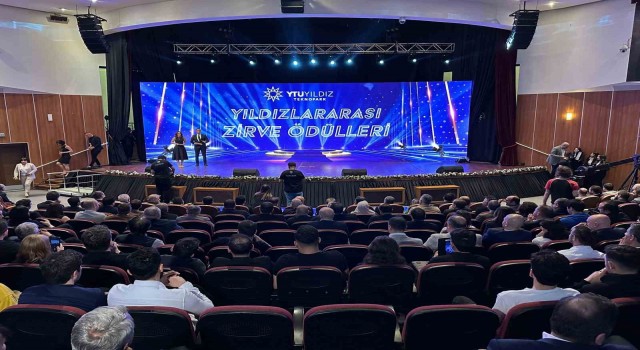 ‘Yıldızlararası Zirve Ödülleri verildi