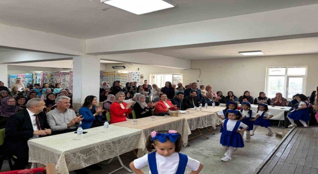 Yıldıztepede Okuma Yazma Kursuna katılanlar belgelerini aldı