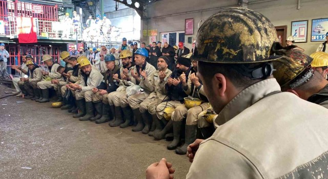 Zonguldakta maden işçileri; Somada ölen 301 maden şehidini andı