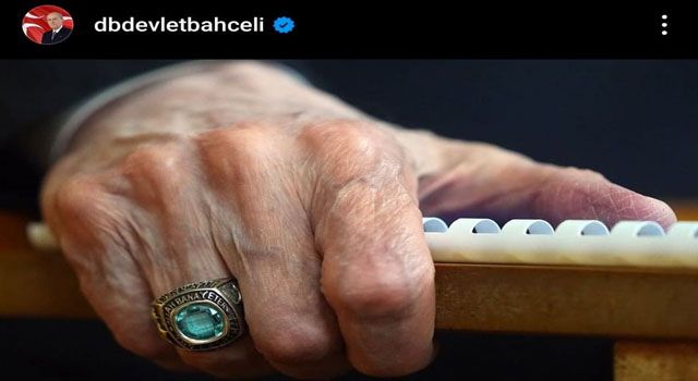 Bahçeli Yüzüğünü Paylaştı, Sosyal Medya Manasını Tartıştı