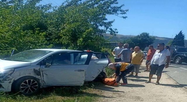 Balıkesirde trafik kazası: 2 yaralı