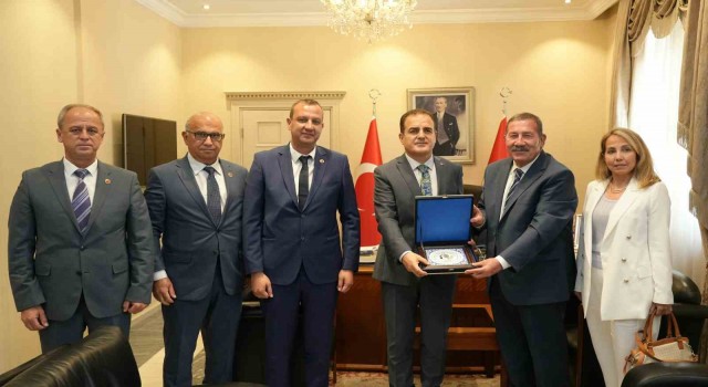 Başkan Topuzdan Vali Akbıyıka ziyaret