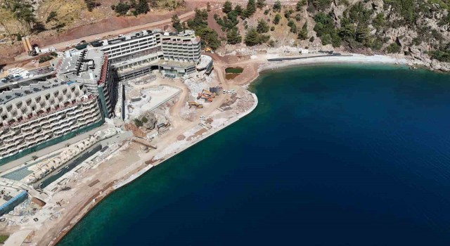 Başkan Ünlü, Marmariste mühürlenen inşaatlar ile ilgili açıklama yaptı