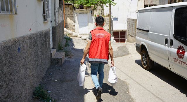 Belediye, Kurban Bayramı’nda İhtiyaç Sahiplerinin Yanında Oldu
