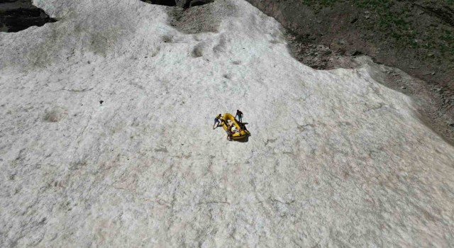 Beytüşşebapta karda rafting antrenmanı