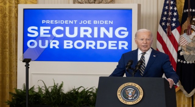 Biden'dan ABD-Meksika sınırındaki yasadışı geçişleri engellemek için kararname