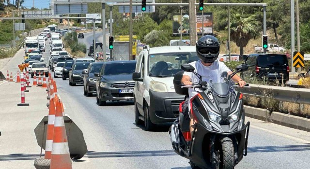 Bodrumda kırmızı alarm, güvenlik seviyesi en üst düzeye çıkarıldı, kilometrelerce araç kuyrukları oluştu