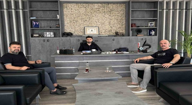 Bülent Uygun, Bursaspor Başkanı Enes Çeliki ziyaret etti