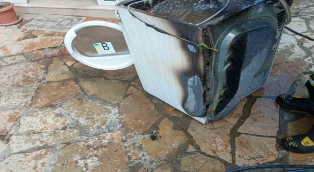 Çamaşır makinesinde çıkanyangın büyümeden söndürüldü