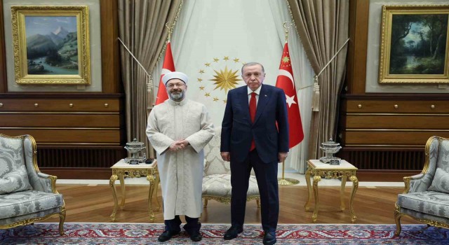 Cumhurbaşkanı Erdoğan, Diyanet İşleri Başkanı Erbaşı kabul etti
