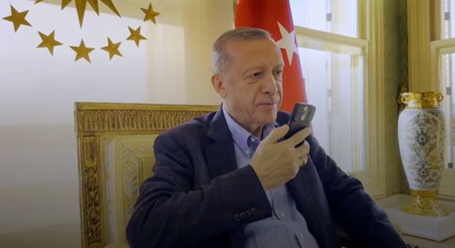 Cumhurbaşkanı Erdoğan'dan A Millî Futbol Takımı'na Tebrik Telefonu