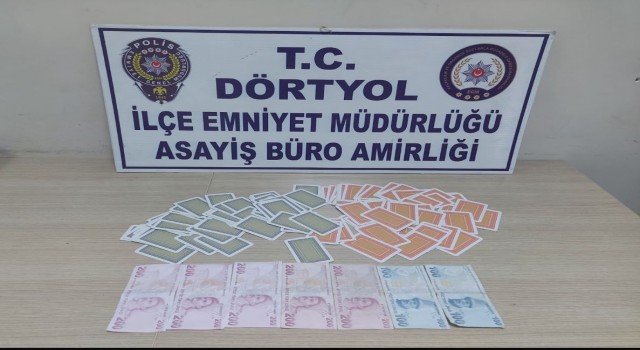 Dörtyolda kumar oynayan 4 şahsa para cezası uygulandı