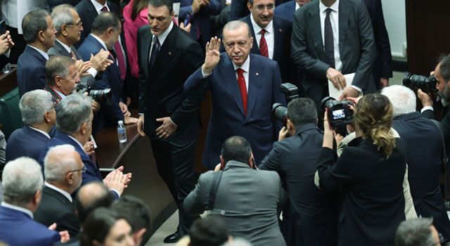 Erdoğan: “Muhalefet Sıkılı Yumrukları Açmalı”