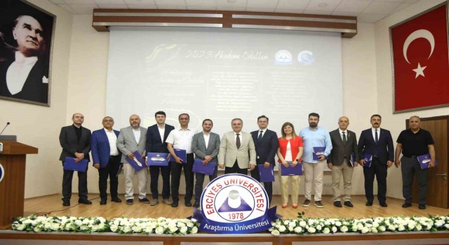 ERÜde 2023 Yılı Akademi Ödülleri Töreni düzenlendi