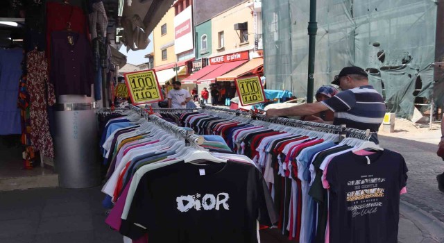 Eskişehirde sıcak hava ile birlikte kıyafet tercihleri değişiyor