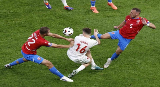 EURO 2024: Çekya: 1 - Türkiye: 2 (Maç sonucu)