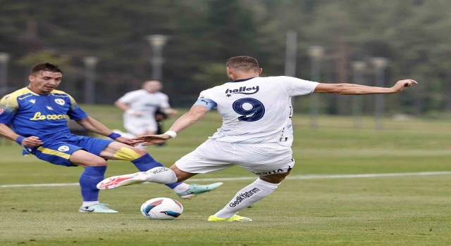 Fenerbahçe, hazırlık maçında Petrolul Ploiestiyi 2-1 mağlup etti