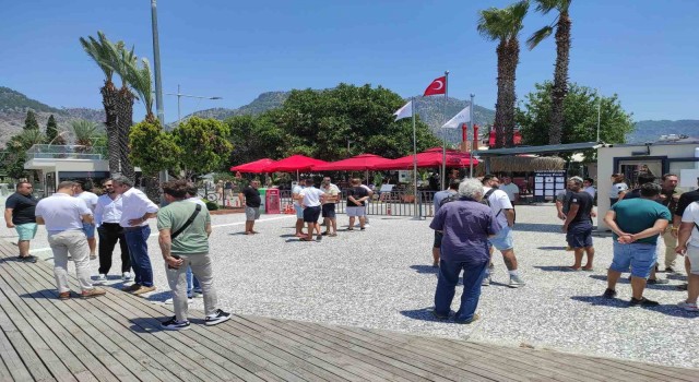 Göcekte tekne bağlama fiyat sorunu çözüldü
