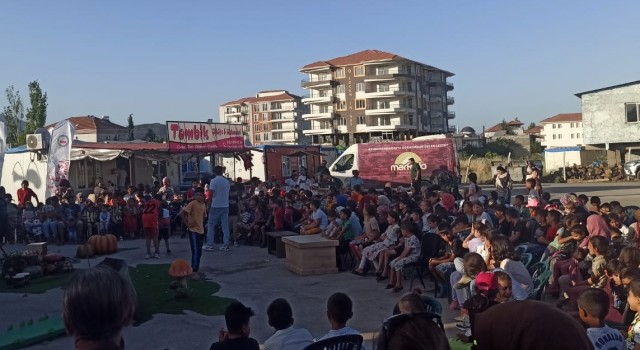 Gölbaşında Masal yolu tiyatro oyunu büyük beğeni alıyor