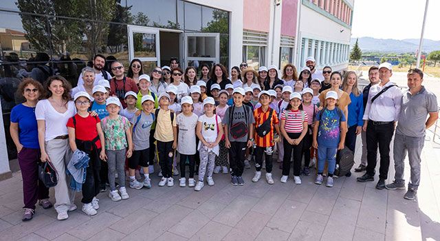 Hayat Holding, Dünya Çevre Günü'nü Öğrencilerle Kutladı