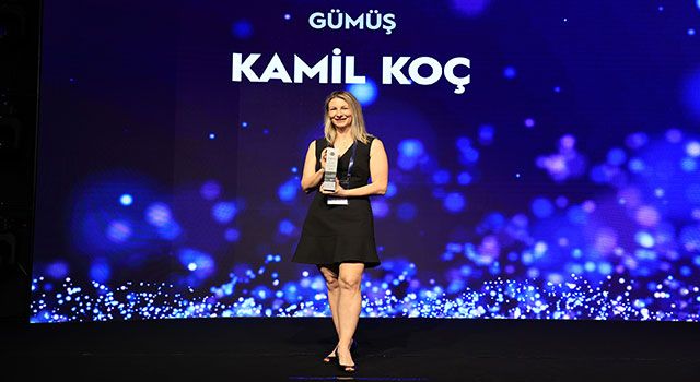 Kâmil Koç bir kez daha Brandverse Awards’tan ödülle döndü