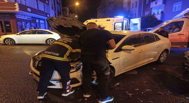 Karsta trafik kazası: 2 yaralı
