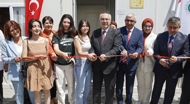 Konteyner Kütüphane, Adana'da Hizmete Açıldı