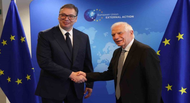 Kosova Başbakanı Kurti, Sırbistan Cumhurbaşkanı Vucic ile görüşmeyi reddetti