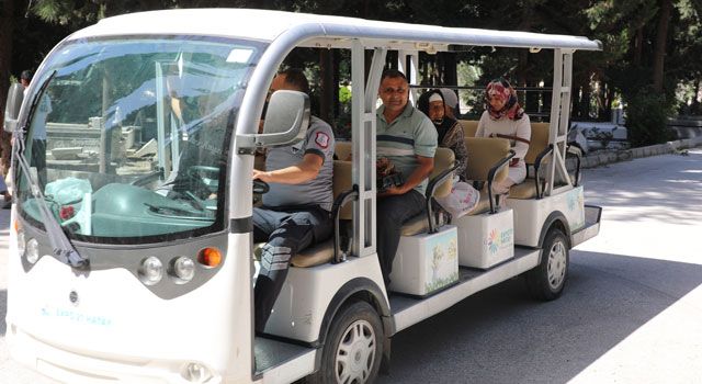 Mezarlıkta Golf Arabasıyla Taşıma Yapıldı