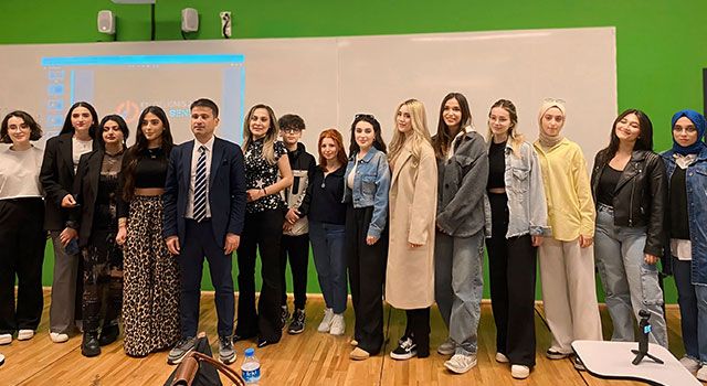 Nurşah Sunay Nişantaşı Üniversitesi'nde Yeni Medya Bölümü Öğrencileriyle Buluştu