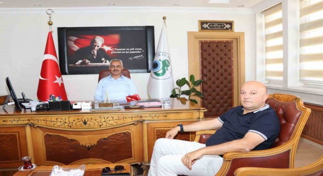 Oltuda siyasi nezaket adına örnek bir ziyaret
