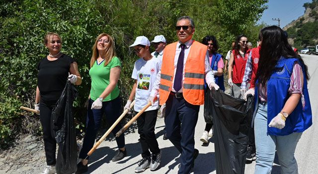 Osmaniye Belediyesi, Dünya Çevre Günü'nde Karaçay Vadisi'ni Temizledi