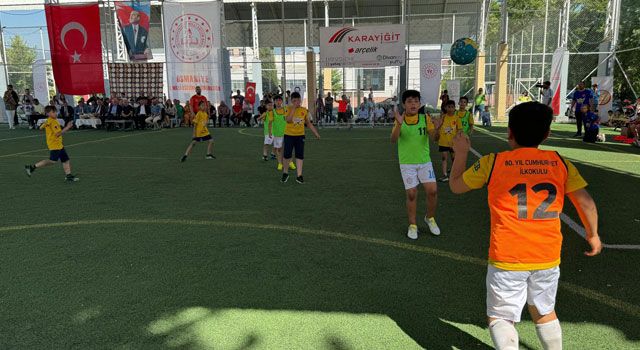 Osmaniye’de Mini Hentbol Şenliği Sona Erdi