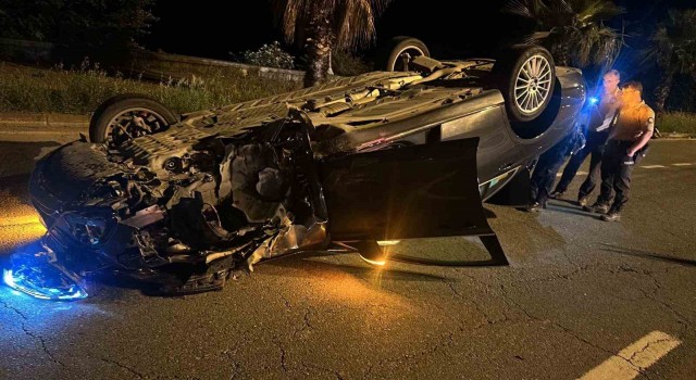 Rizede lüks otomobil takla attı: 1 yaralı