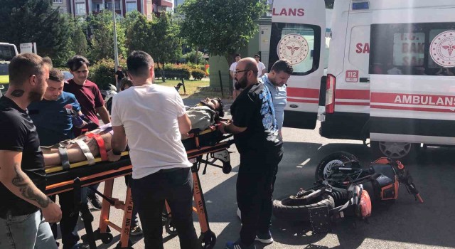 Tekirdağda motosikletle otomobilin çarpıştığı kaza kamerada