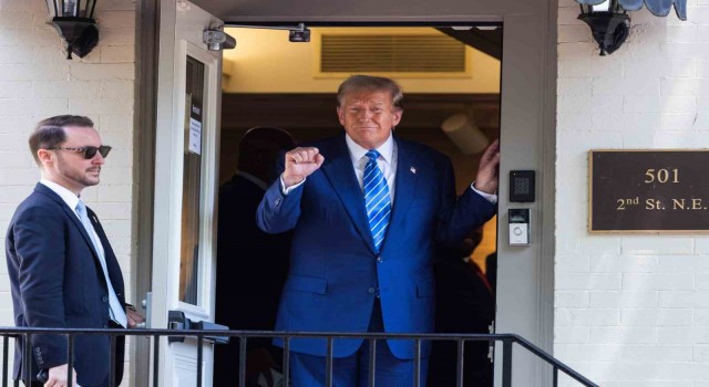 Trump'tan Kongre binasına baskından 3 yıl sonra ilk ziyaret