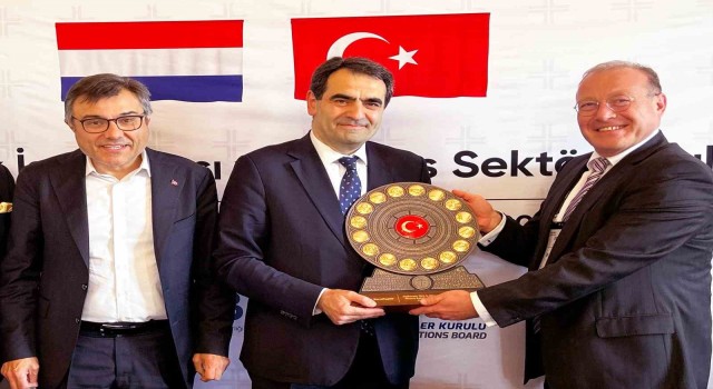 Türk iş ve finans dünyasından Hollandada önemli buluşma