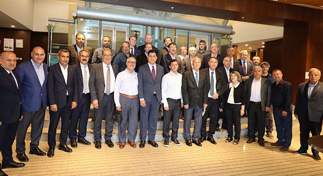 Türk zeytinyağı sektörü dökme ve varilli ihracat yasağının kaldırılmasını istedi 50 bin ton kota çıktı