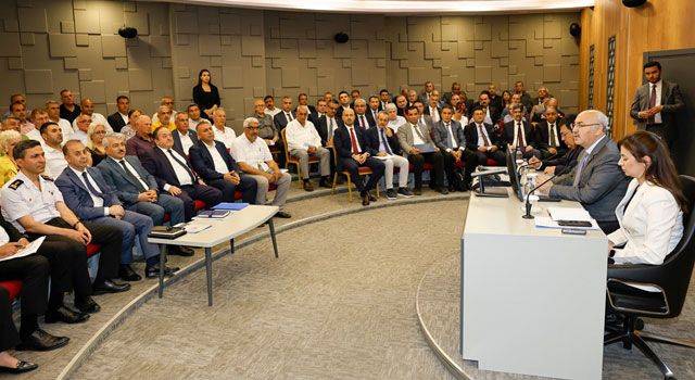 Vali Köşger, Seyhan Muhtarlarıyla Buluştu