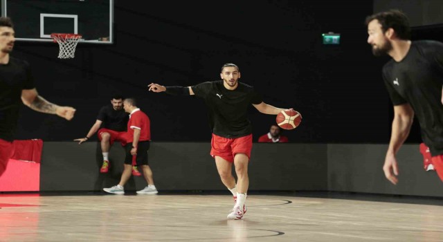 A Milli Erkek Basketbol Takımı, İstanbuldaki çalışmalarını tamamladı