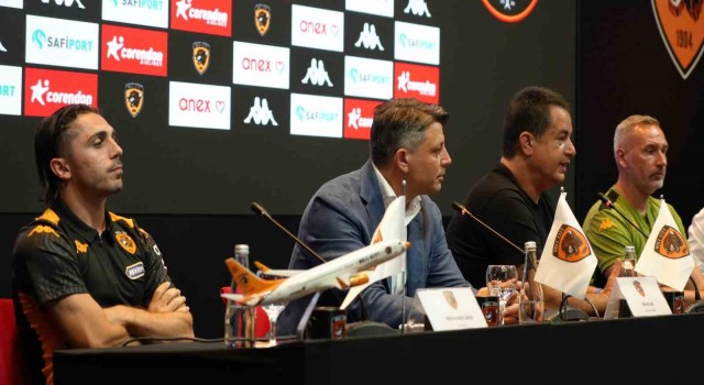 Acun Ilıcalı: Amacımız daha ileri gitmek ve takımımızı play-offlara taşımak