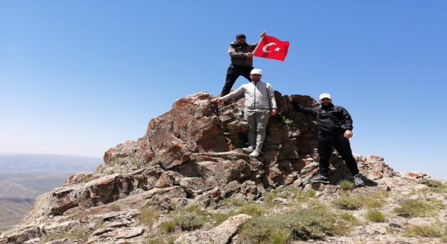 Ağrıda Kösedağa zirve tırmanışı ile 15 Temmuz kutlandı