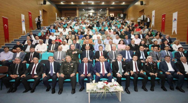 AİÇÜ'de “Direniş, Bedirden Çanakkaleye; 15 Temmuzdan Gazzeye” konferansı düzenlendi