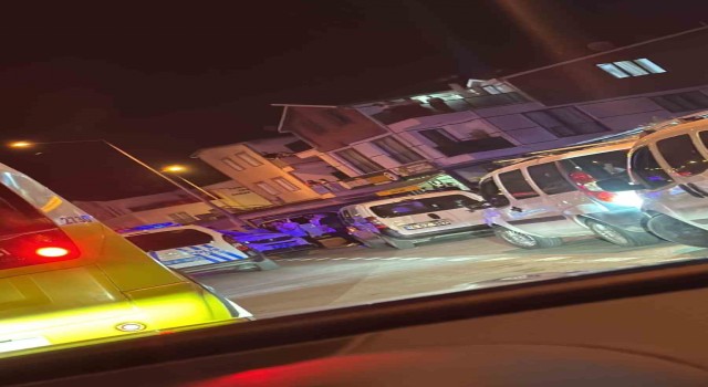 Bursada öncede husumetliler arasında çıkan kavgayı polis ayırdı