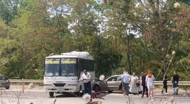 Bursada otomobil ile otobüs çarpıştı: 1 yaralı