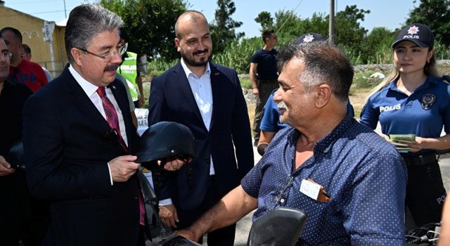 "Ceza Yok, Kask Var" Kampanyasıyla 100 Kask Dağıtıldı