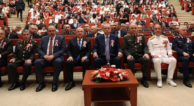 Cumhurbaşkanı Erdoğan: "Suriye ve Irak'ta Güvenlik Hattını Tamamlayacağız"