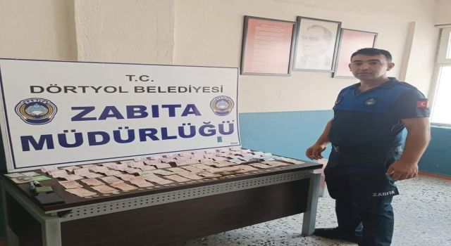 Dilencinin Üzerinden Tam 4 Bin 911 TL Çıktı