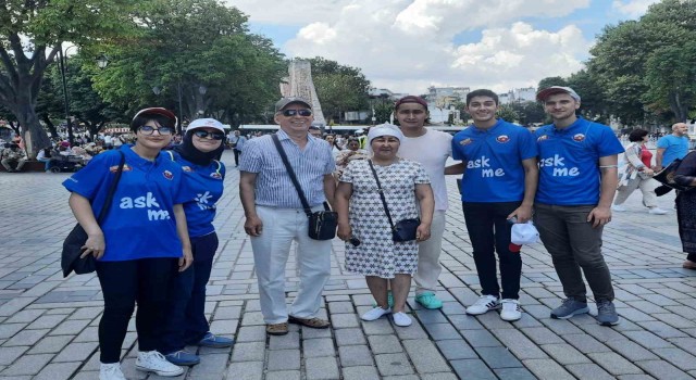 Fatihte Gönüllü Turizm Elçileri sahada