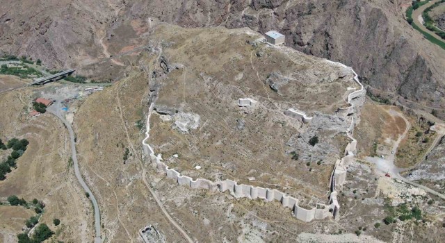 ‘Fethedilemeyen Türk Kalesi 8 asır sonra da dikkat çekiyor